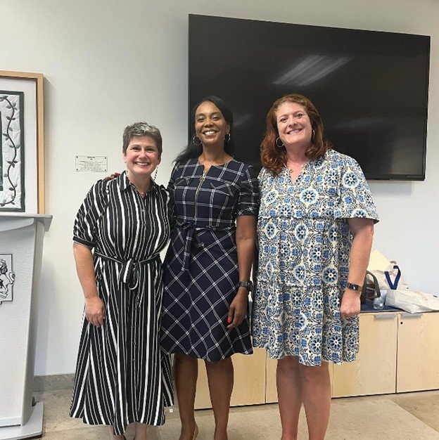 Amy Hayutin Contreras (Owner) and Jakell Bell (Director) presenting to the Neurodiversity Affinity Group at Campbell Hall.