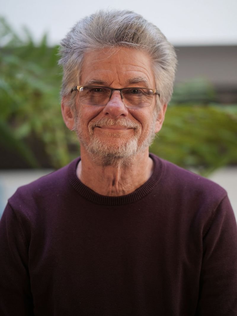 Guest Blog: The Cycle of Technology Addiction